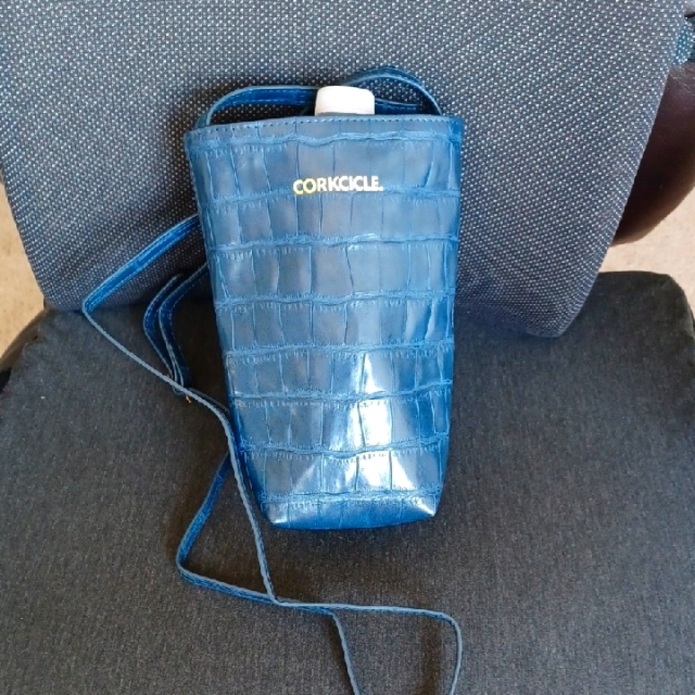 Corkcicle Blue Crossbody Water Bottle/ Phone Holder Purse
